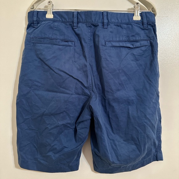 UNIQLO Navy Blue Cotton Chino Shorts 7” - Picture 2 of 5
